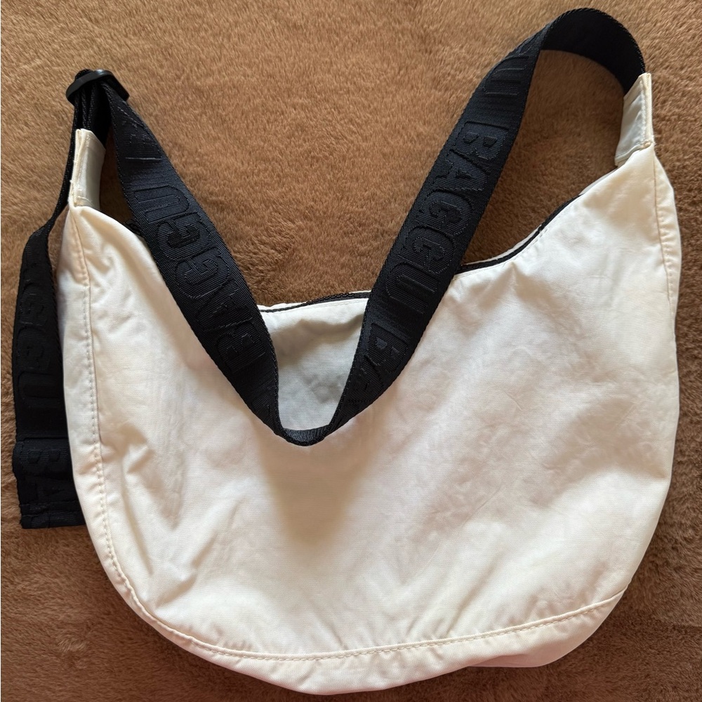 BAGGU medium crescent